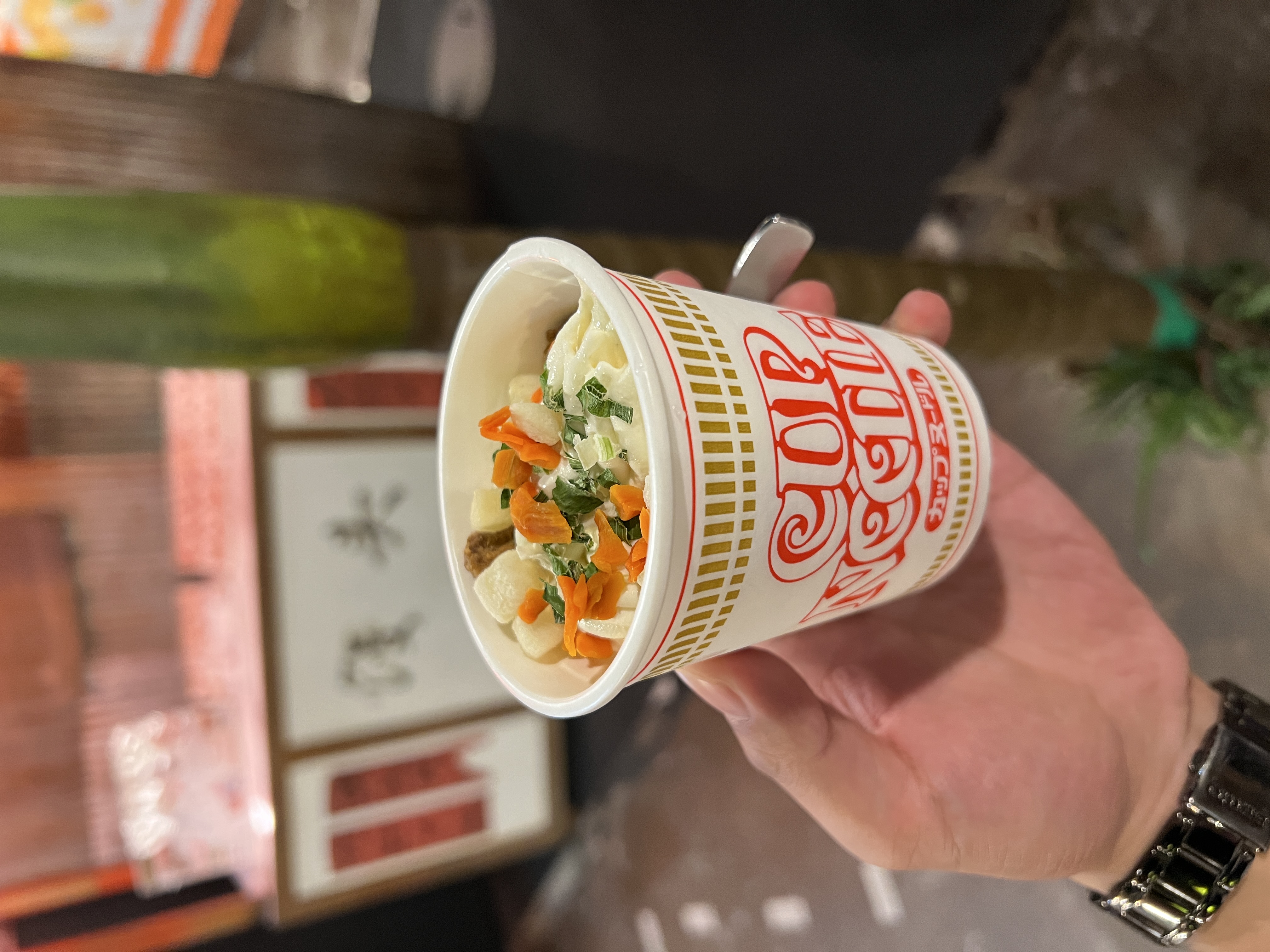 Cup Noodle Museum : glace en forme de ramen